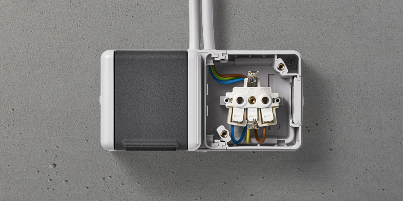 Doppelsteckdose mit Trennsteg bei Elektro Kehl UG & Co. KG in Mannheim